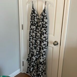 NWT Lulu’s High Low Floral Dress
